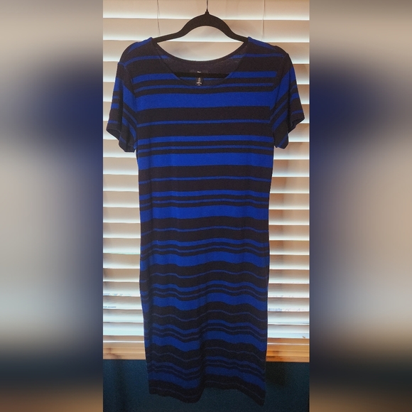 GAP Striped Midi Knit Dress Size M - Picture 10 of 10